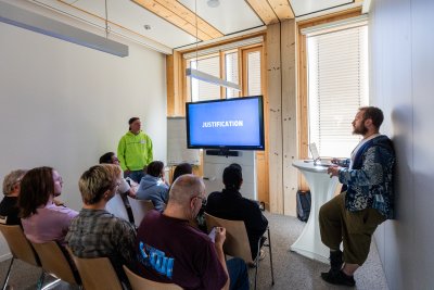 Deep dive ins Pitching mit Jerome Zenker und Helge Peglow (Assemble Entertainment)